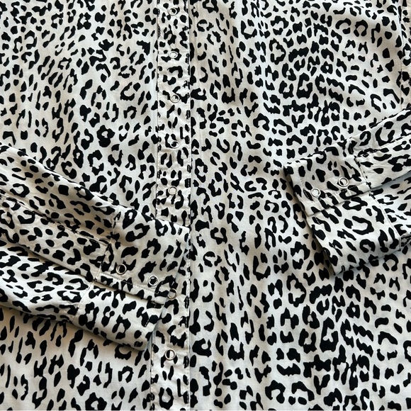 Pistola Elle Leopard Print Baby Snap Front Shirt Size S EUC - Picture 9 of 12
